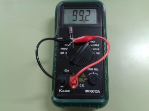 Comprobación de un Condensador con un Capacímetro