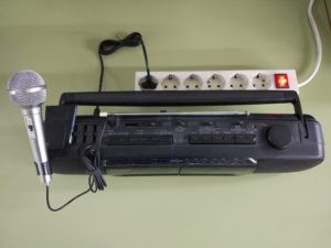 Comprobación de un Micrófono Dinámico (bobina móvil) con la Salida de Auriculares de un Equipo de Audio